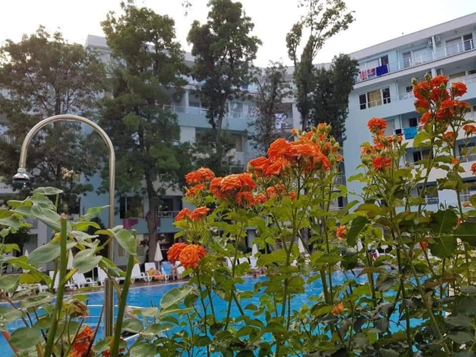 Yassen Holiday Village Sunny Beach Exterior photo